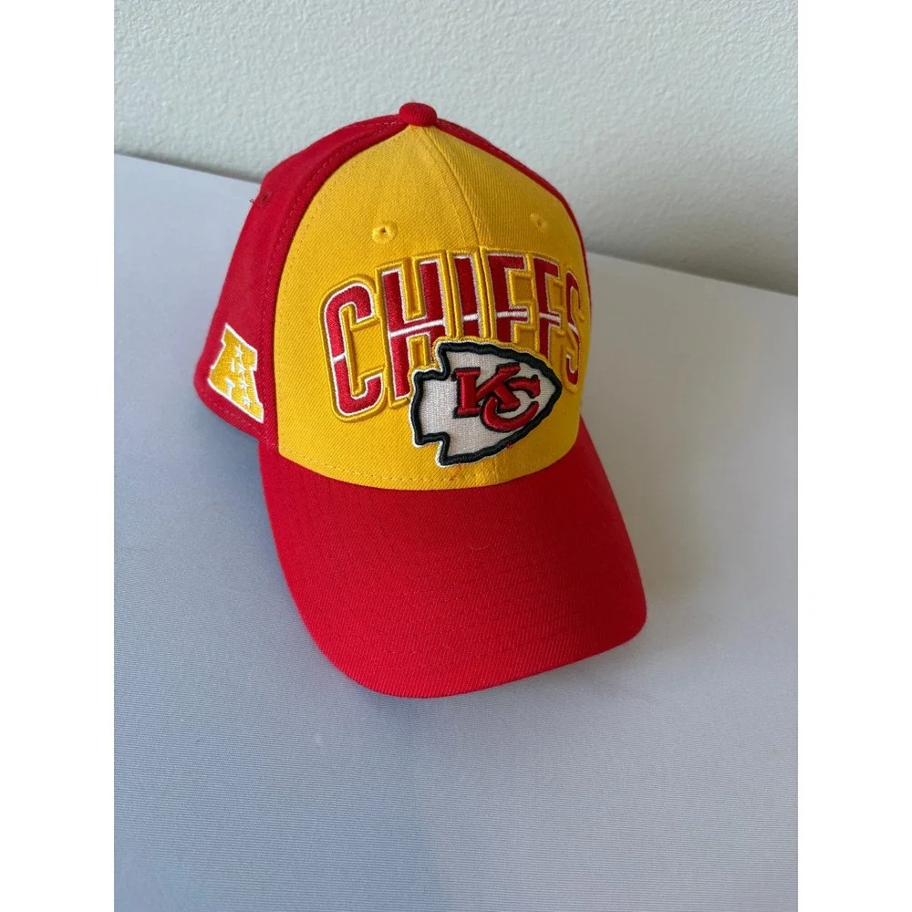 New Era Kansas City Chiefs 39THIRTY Hat Red Yellow Small-Medium NFL Cap